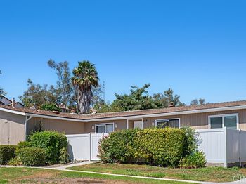 25821 Via Lomas