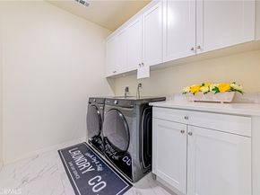4040 S Bowery Place, Ontario CA 91761
