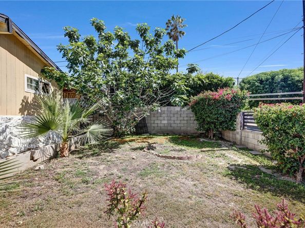8544 Saloma Avenue, Panorama City CA 91402