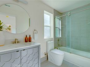 712 1/2 N Chestnut Avenue, Los Angeles CA 90042