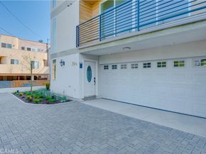 712 1/2 N Chestnut Avenue, Los Angeles CA 90042