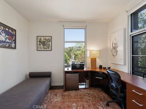 4111 W Sunset Boulevard 220, Los Angeles CA 90029