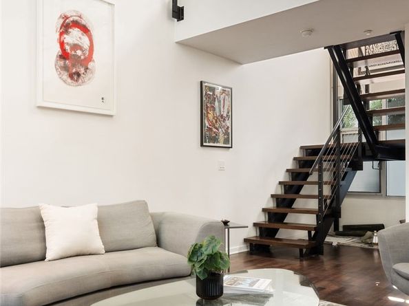 4111 W Sunset Boulevard 220, Los Angeles CA 90029