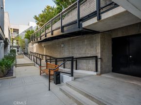 4111 W Sunset Boulevard 220, Los Angeles CA 90029