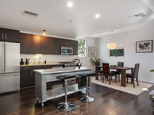 4111 W Sunset Boulevard 220, Los Angeles CA 90029