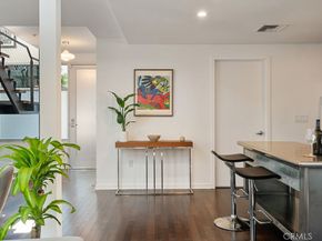 4111 W Sunset Boulevard 220, Los Angeles CA 90029