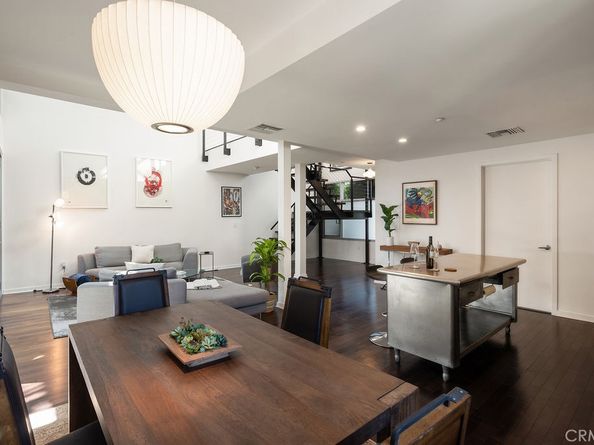 4111 W Sunset Boulevard 220, Los Angeles CA 90029