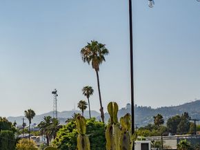 4111 W Sunset Boulevard 220, Los Angeles CA 90029