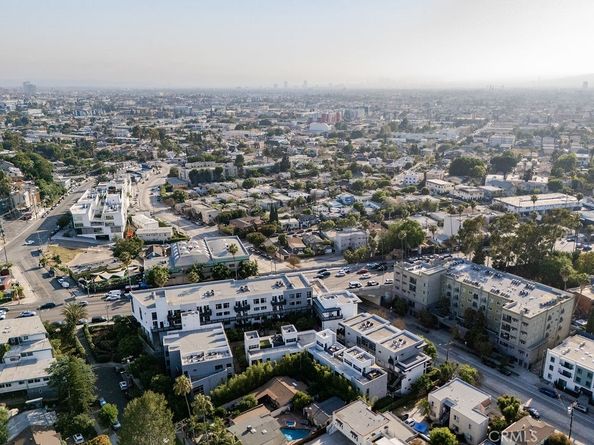 4111 W Sunset Boulevard 220, Los Angeles CA 90029