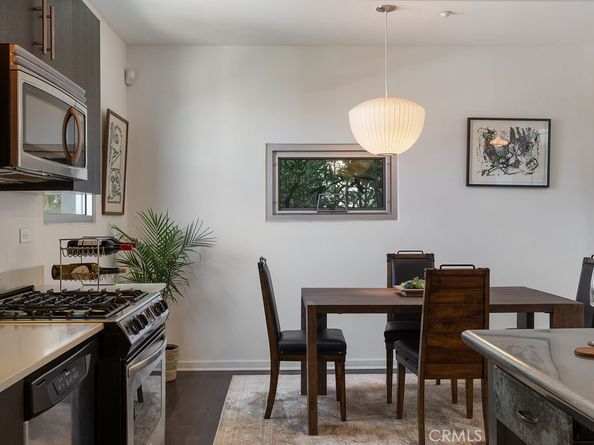 4111 W Sunset Boulevard 220, Los Angeles CA 90029