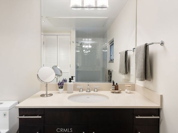 4111 W Sunset Boulevard 220, Los Angeles CA 90029