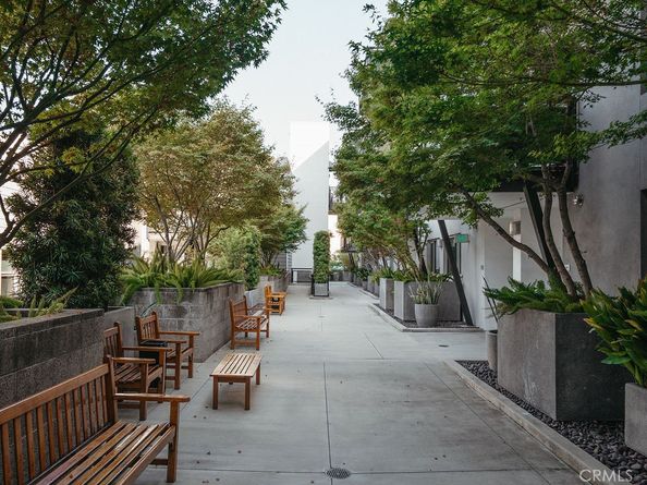 4111 W Sunset Boulevard 220, Los Angeles CA 90029