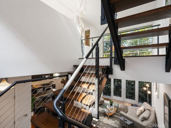 4111 W Sunset Boulevard 220, Los Angeles CA 90029