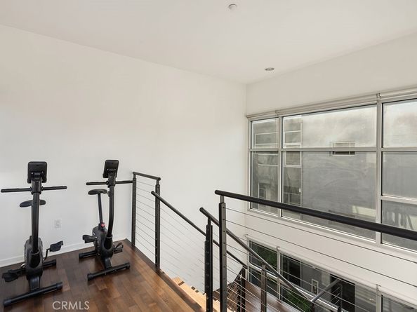 4111 W Sunset Boulevard 220, Los Angeles CA 90029