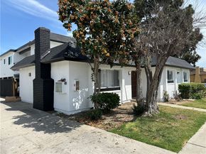 17412 Dairyview Circle D, Huntington Beach CA 92647