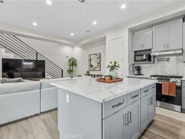 305 N Mountain View Street, Santa Ana CA 92703