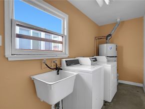 1405 S Broadway, Santa Ana CA 92707