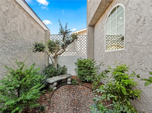 18576 Vallarta, Huntington Beach CA 92646