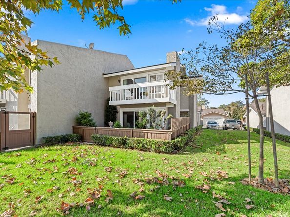 18576 Vallarta, Huntington Beach CA 92646