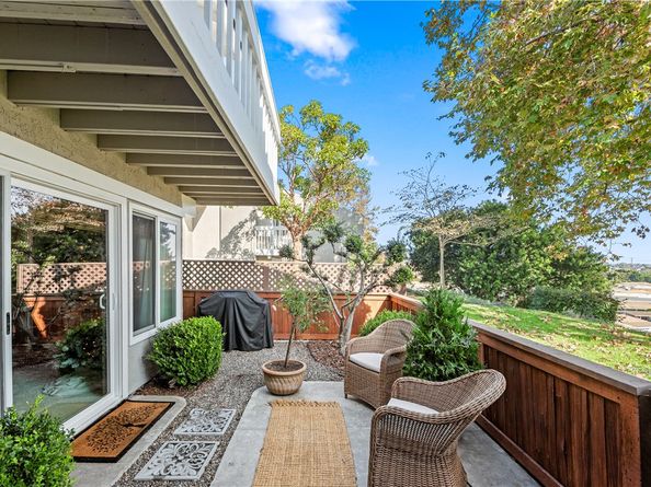 18576 Vallarta, Huntington Beach CA 92646