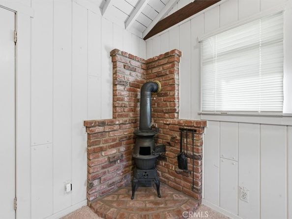 22050 Independencia Street, Woodland Hills CA 91364