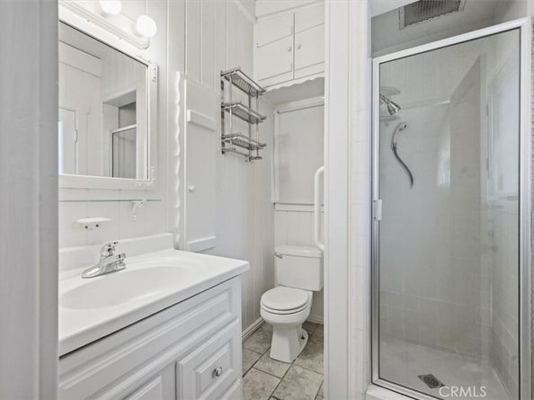 22050 Independencia Street, Woodland Hills CA 91364