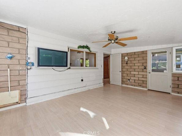 22050 Independencia Street, Woodland Hills CA 91364