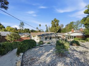 22050 Independencia Street, Woodland Hills CA 91364