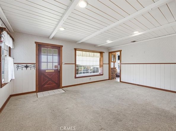 22050 Independencia Street, Woodland Hills CA 91364