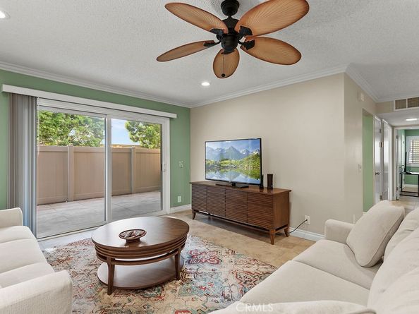 8877 Lauderdale Court 212B, Huntington Beach CA 92646