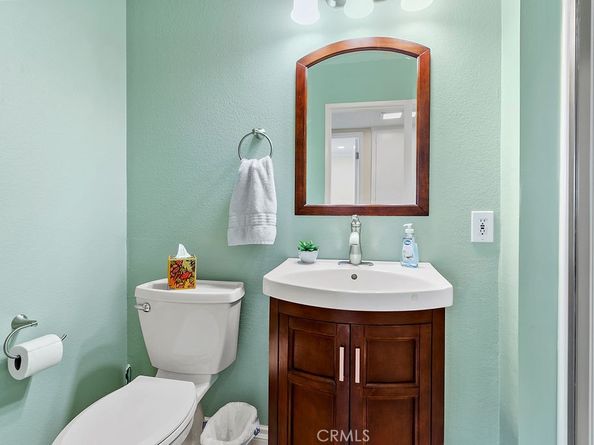 8877 Lauderdale Court 212B, Huntington Beach CA 92646