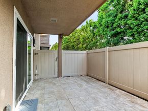 8877 Lauderdale Court 212B, Huntington Beach CA 92646