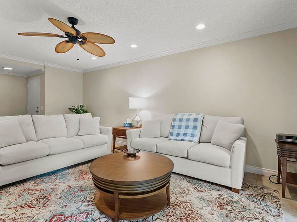 8877 Lauderdale Court 212B, Huntington Beach CA 92646