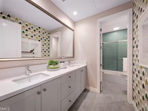 166 Villa Ridge, Irvine CA 92602