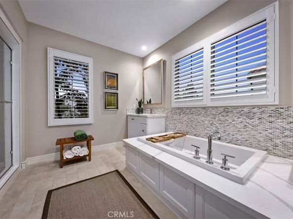 166 Villa Ridge, Irvine CA 92602