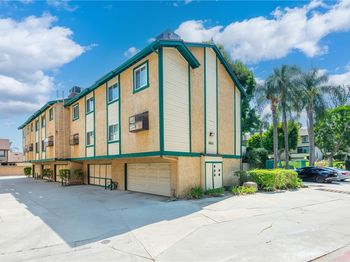 1614 S Mayflower