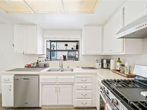 1614 S Mayflower B, Monrovia CA 91016