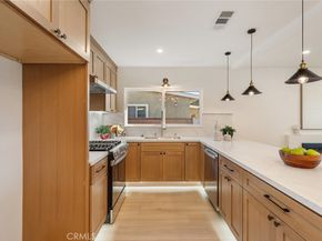 2360 Fanwood, Long Beach CA 90815