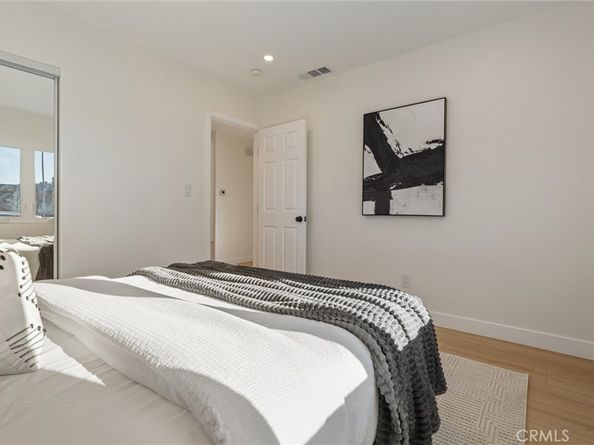 2360 Fanwood, Long Beach CA 90815