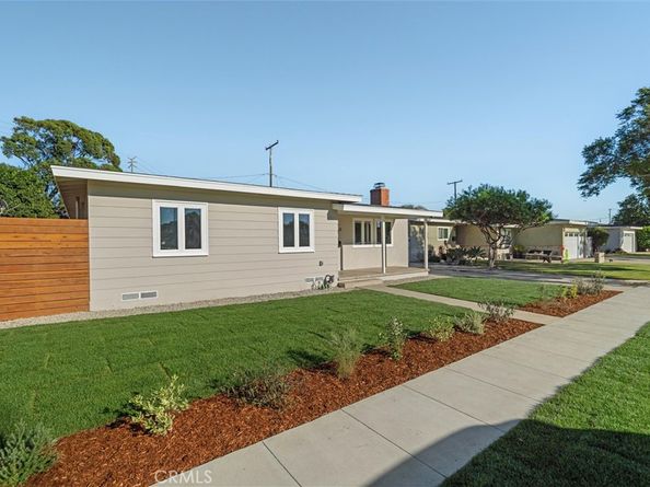 2360 Fanwood, Long Beach CA 90815