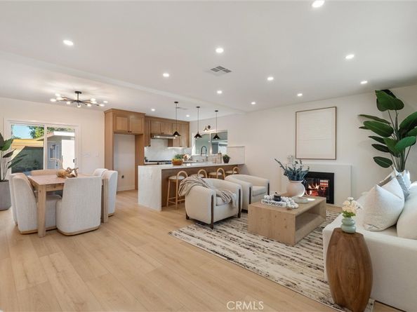 2360 Fanwood, Long Beach CA 90815
