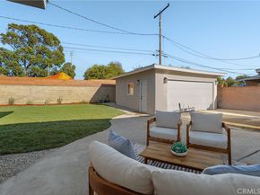 2360 Fanwood, Long Beach CA 90815