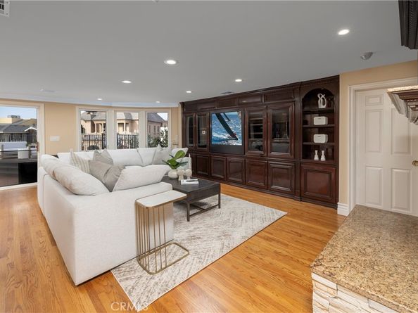 16502 Mariana Circle, Huntington Beach CA 92649