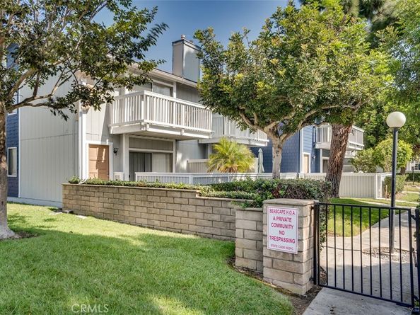 16734 Algonquin Street 6, Huntington Beach CA 92649