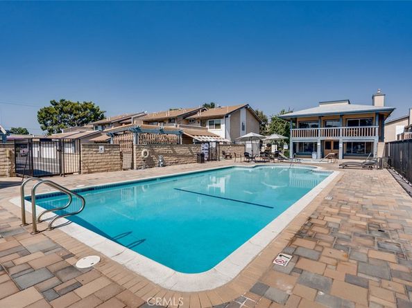 16734 Algonquin Street 6, Huntington Beach CA 92649