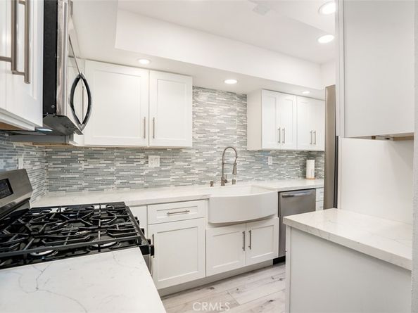 16734 Algonquin Street 6, Huntington Beach CA 92649