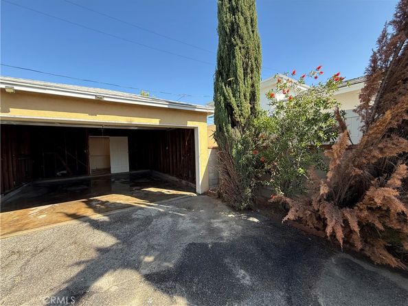 11063 Kittridge Street, North Hollywood CA 91606