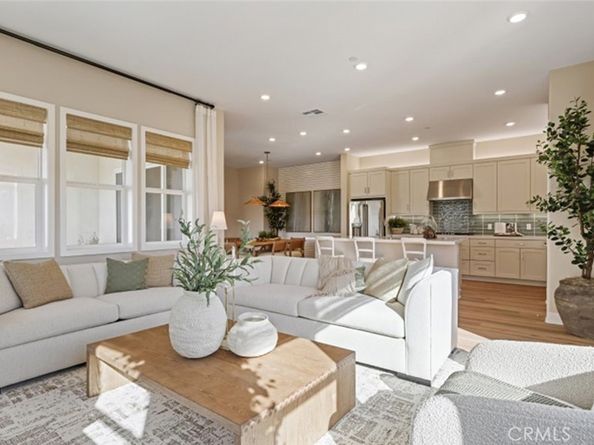 409 Clipper, Irvine CA 92618