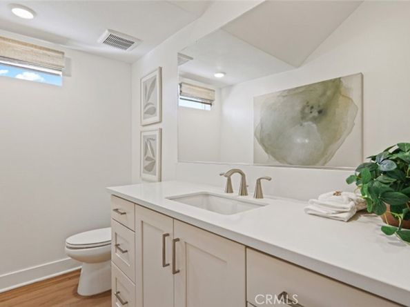 409 Clipper, Irvine CA 92618