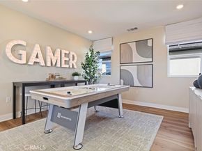 409 Clipper, Irvine CA 92618